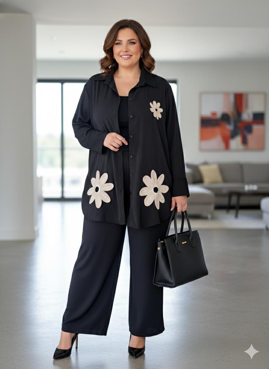 D'MAYE  Midnight Daisy Embroidered Kurta Set
