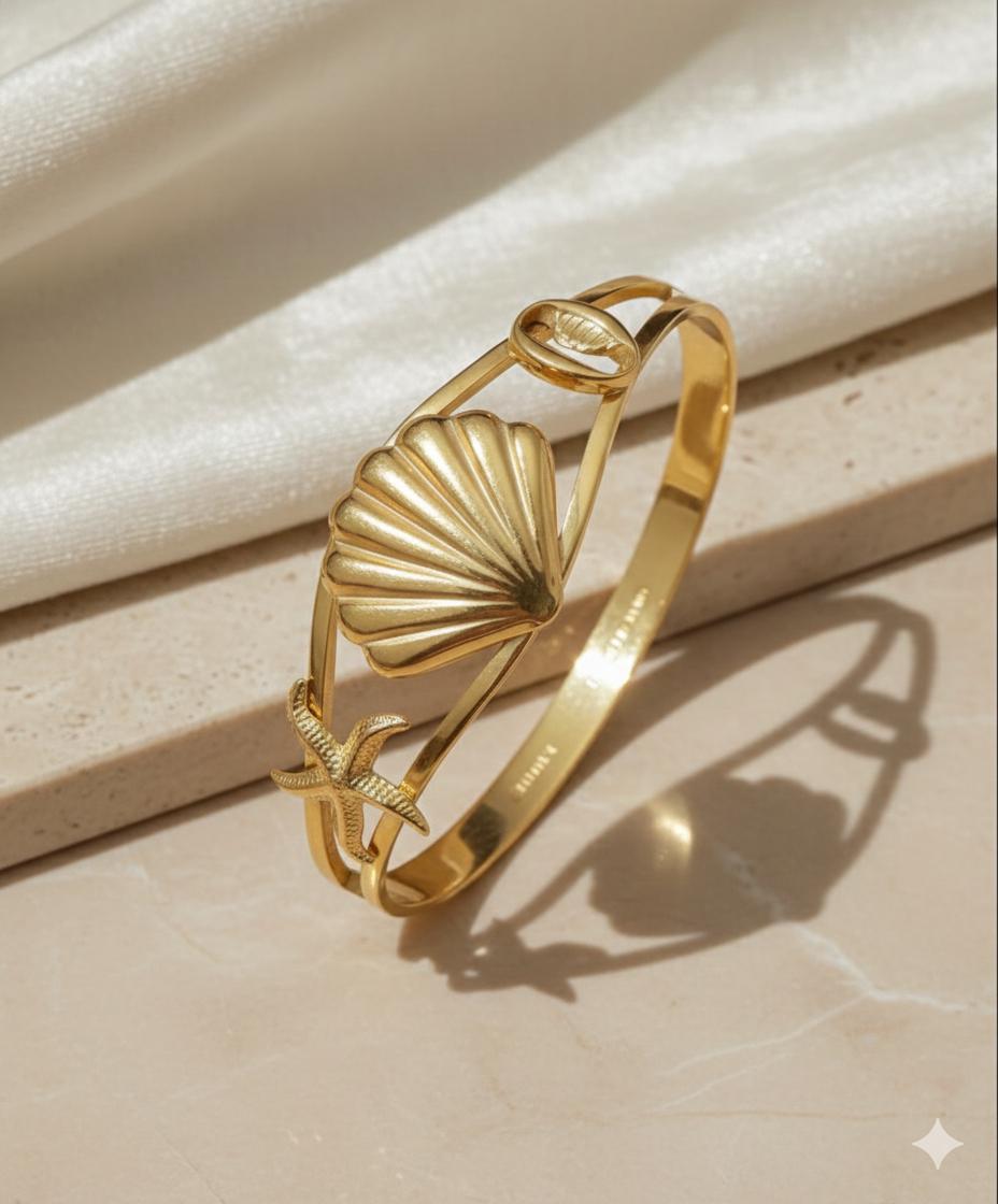 D'maye Ocean Shell Statement Bracelet