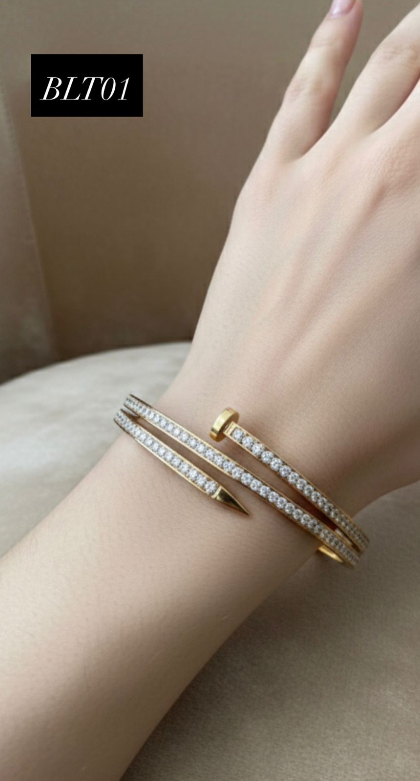 D’MAYE Crystal Nail Cuff Bracelet