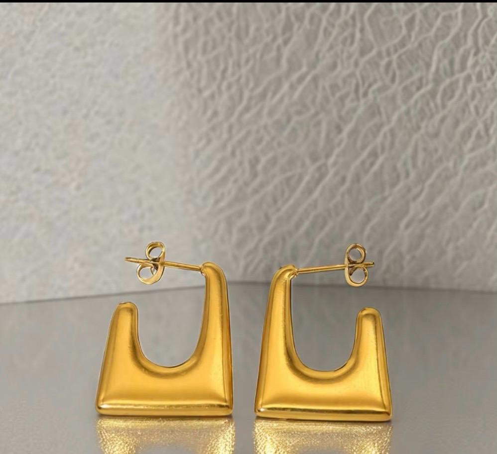 Gold Geometric Hoop Earrings for Women/D'MAYE