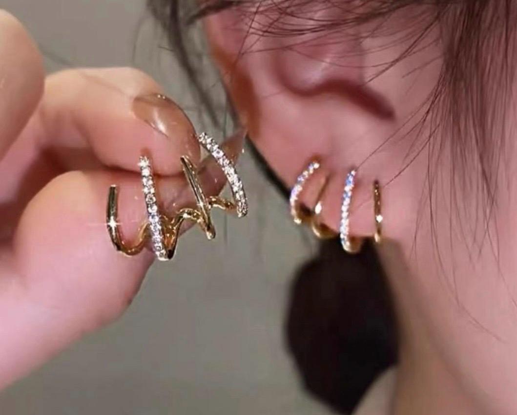 D’MAYE Luxe Layered Hoop Ear Cuff Earrings