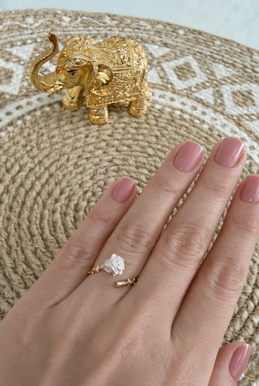 Minimal White Rose Adjustable Gold Ring for Women/D'MAYE