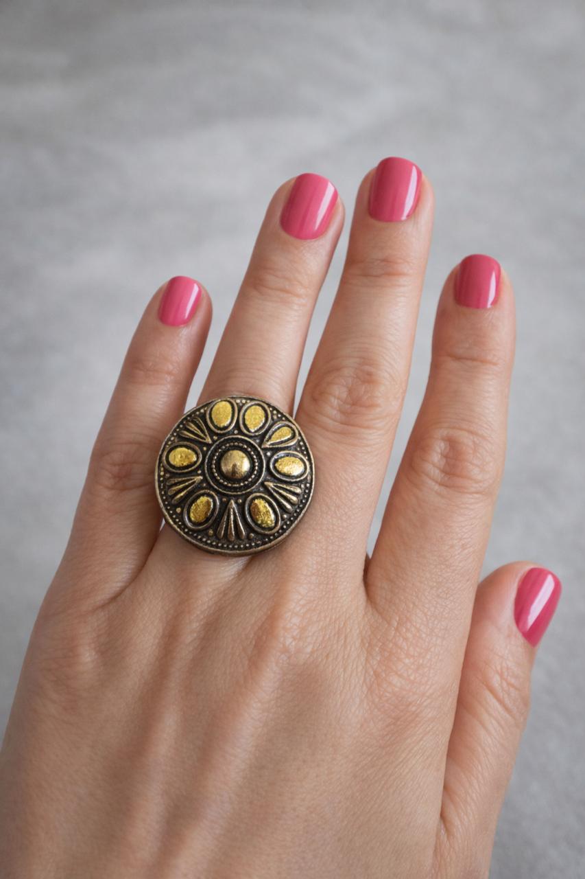 Tribal Round Statement Ring/D'MAYE