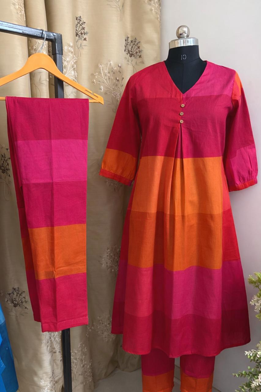 D'MAYE Colour block Kurta Set with Straight Pants